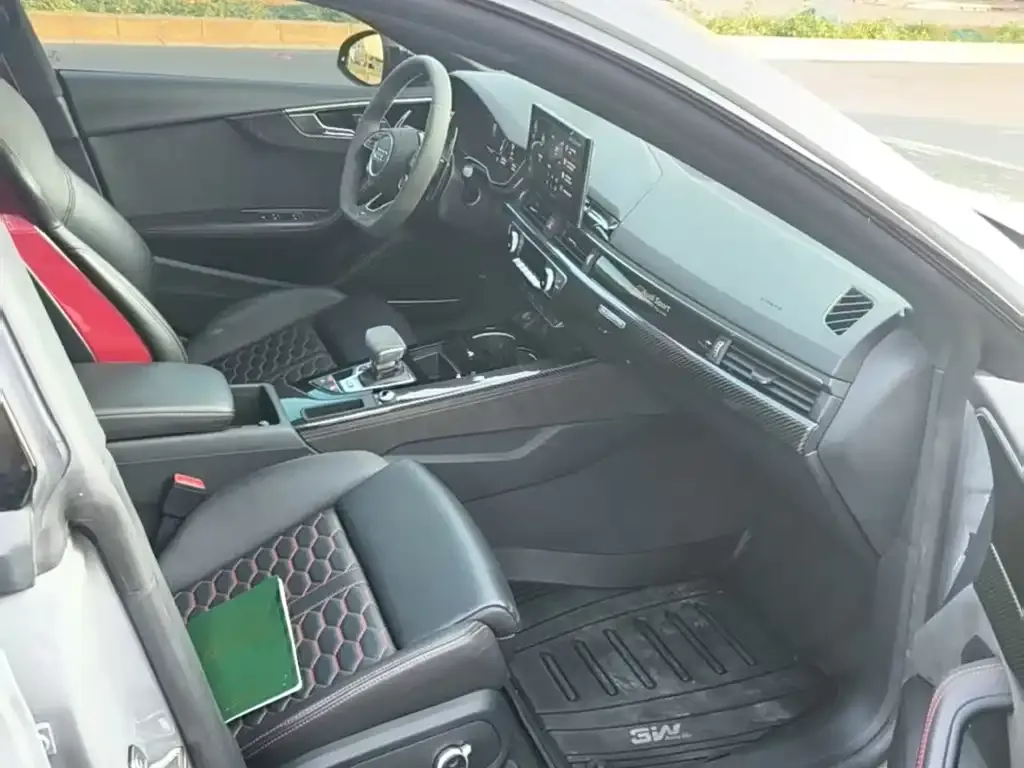 Audi RS 5 2023 из CN, фото 8