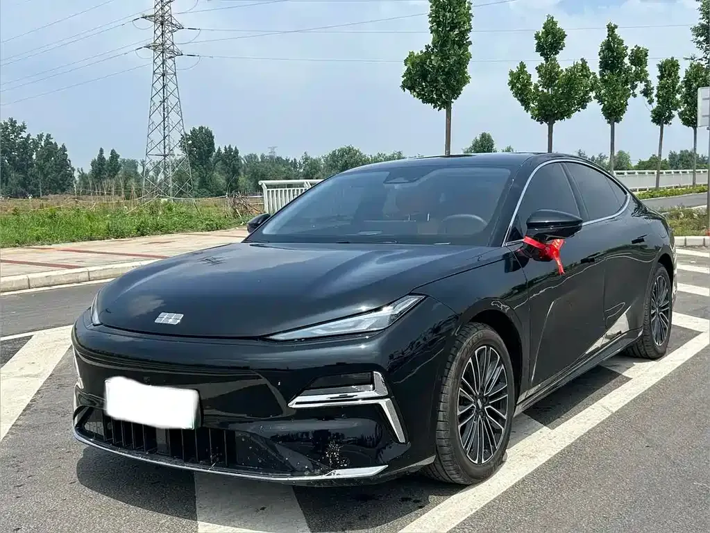 Geely Galaxy Xingyao 8