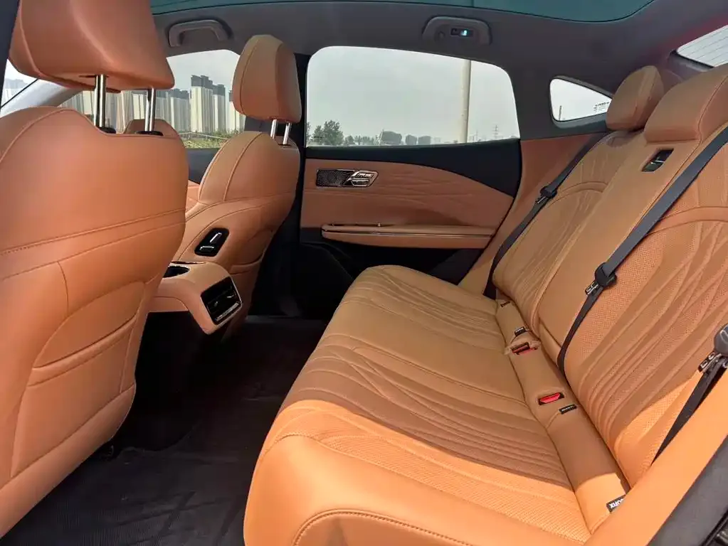 Geely Galaxy Xingyao 8 2025 из CN, фото 7