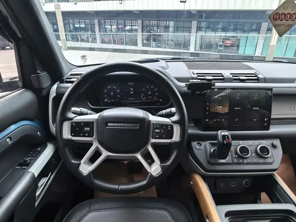Land Rover Defender — фото 4