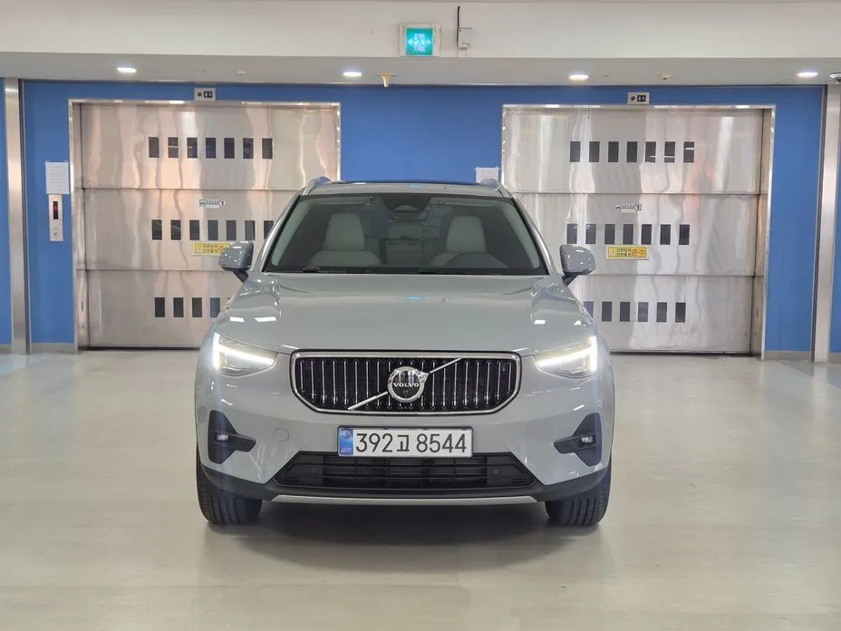 Volvo XC40 2026 из KR, фото 4