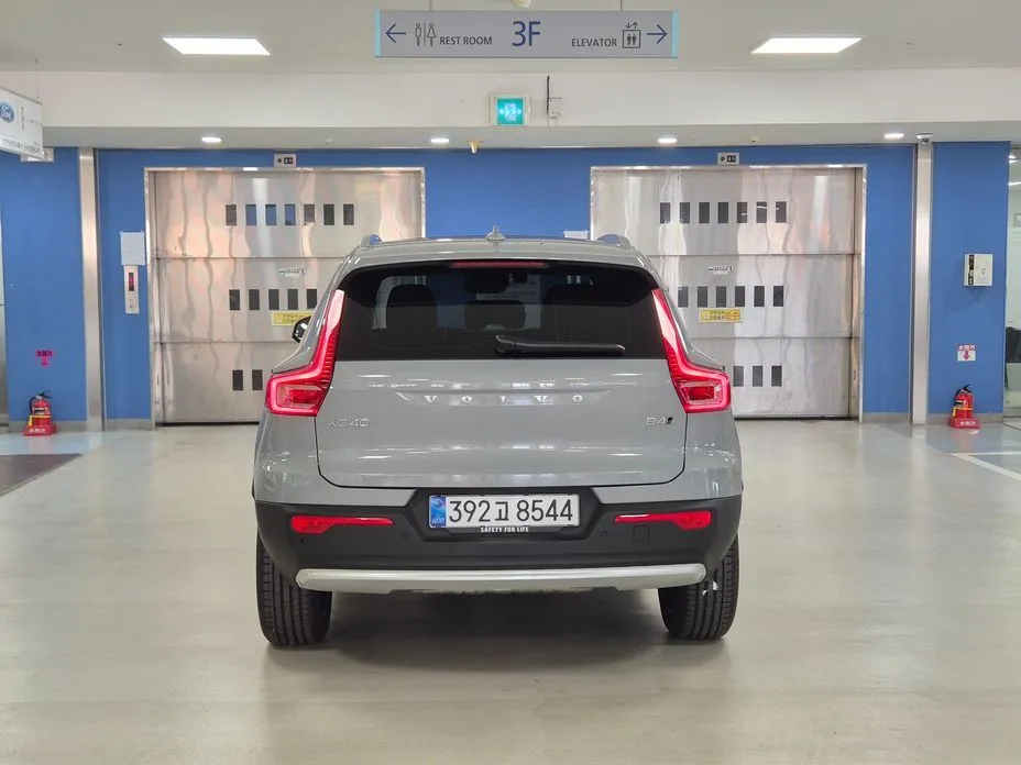 Volvo XC40 2026 из KR, фото 7