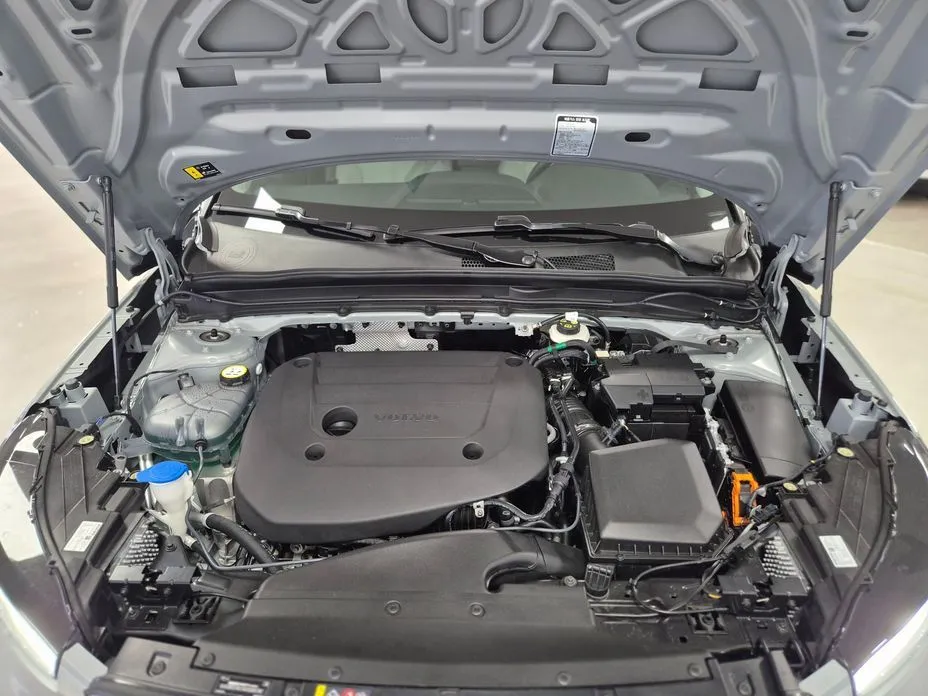 Volvo XC40 2026 из KR, фото 10