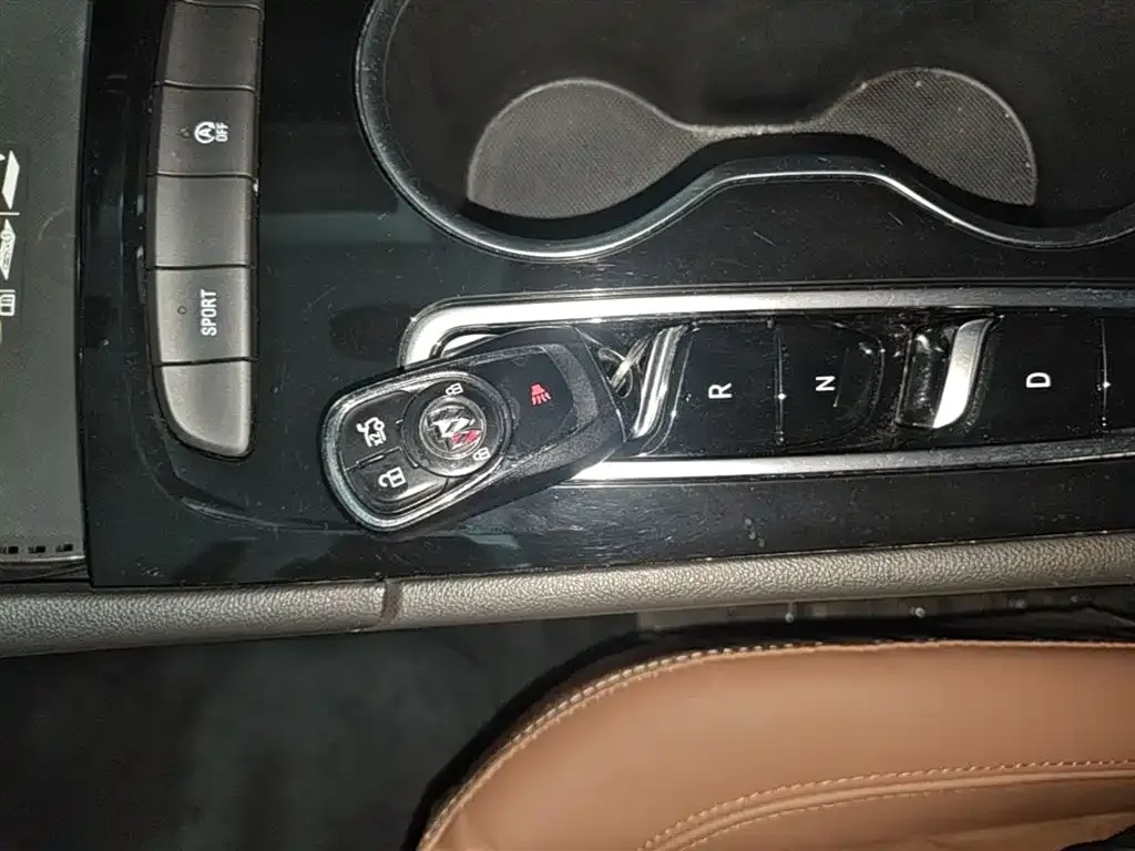Buick Regal — фото 5