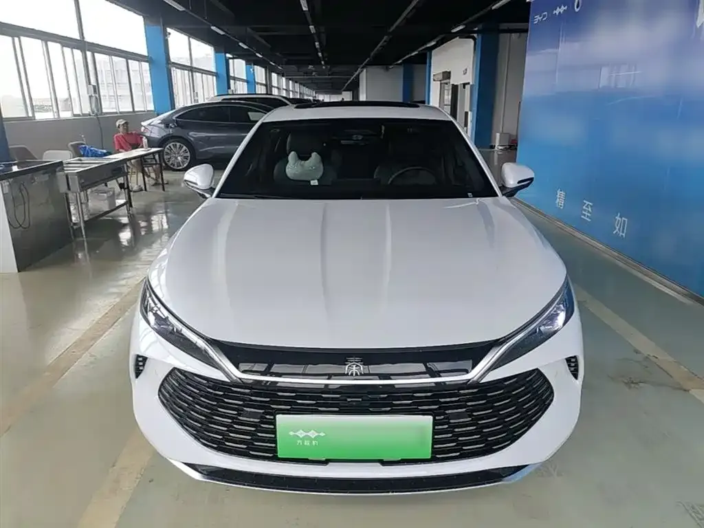 BYD Qin L — фото 8