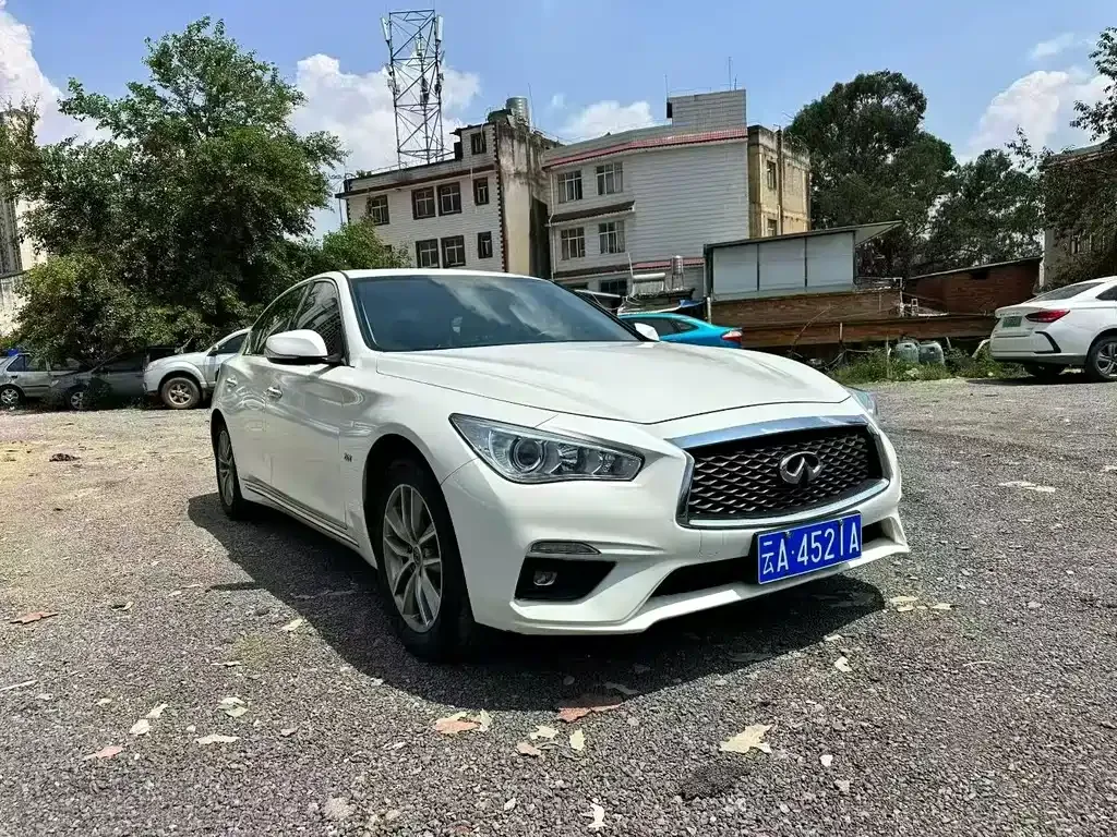 Infiniti Q50L 2022 из CN, фото 8