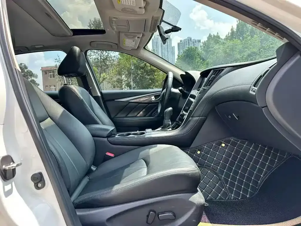 Infiniti Q50L 2022 из CN, фото 3
