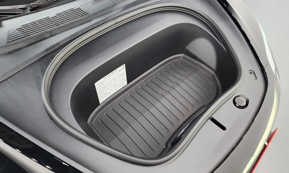 Tesla Model 3 — фото 10