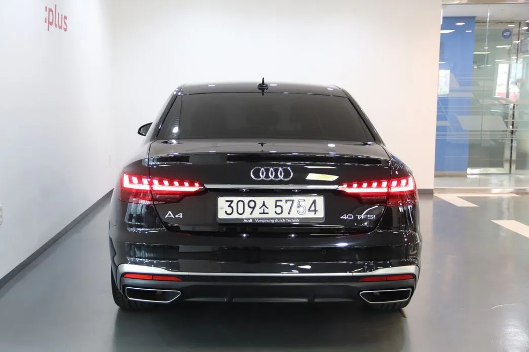 Audi A4 2023 из KR, фото 3