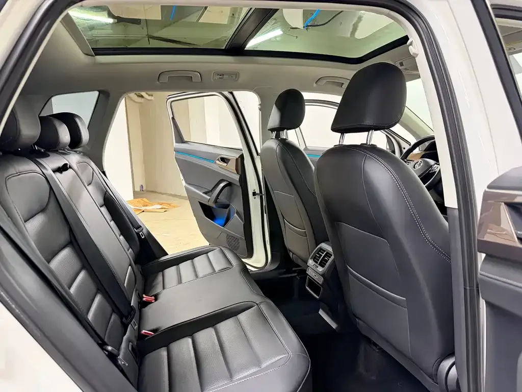 Volkswagen Tharu — фото 9