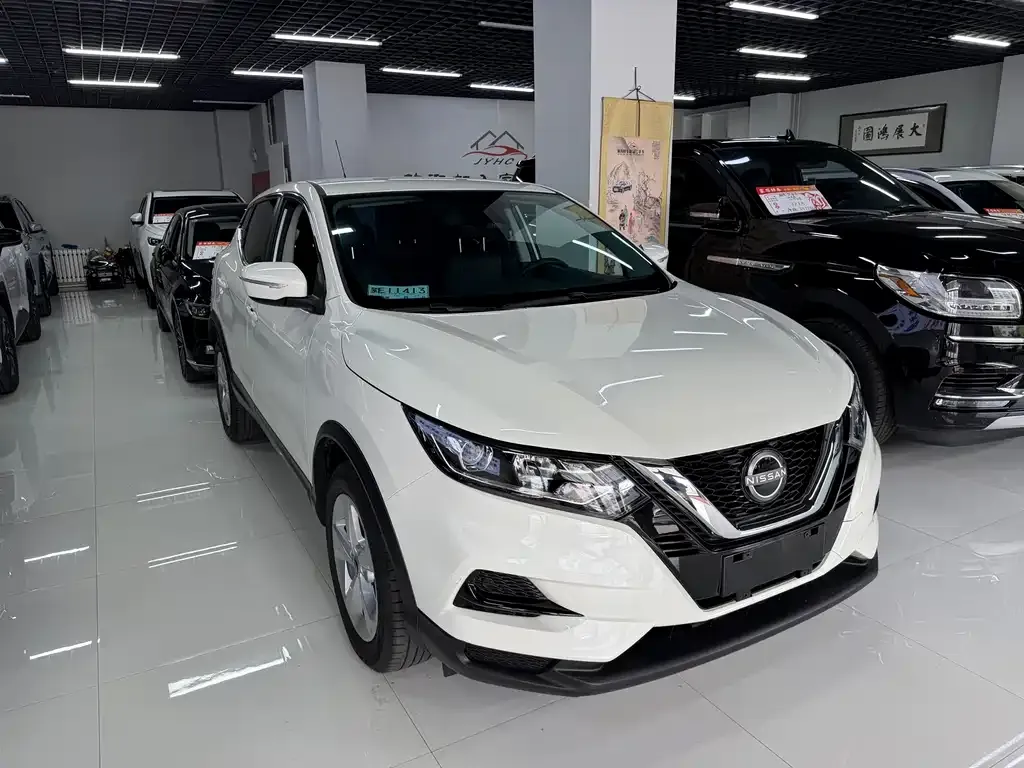 Nissan Qashqai — фото 7