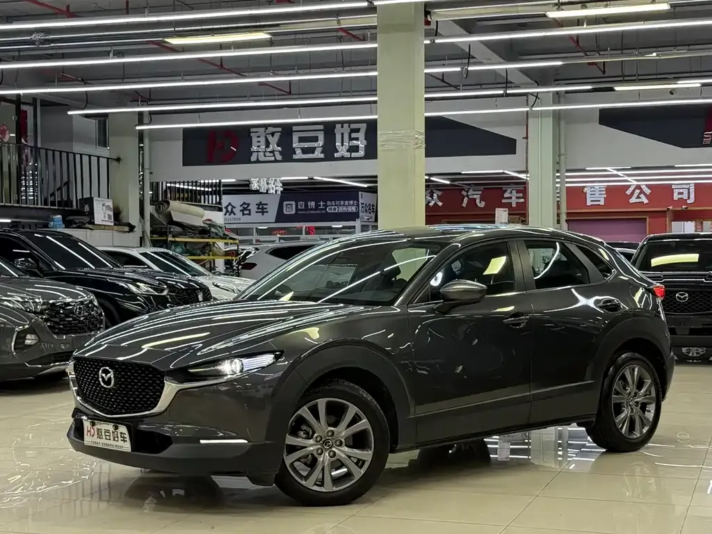 Mazda CX-30 — фото 1