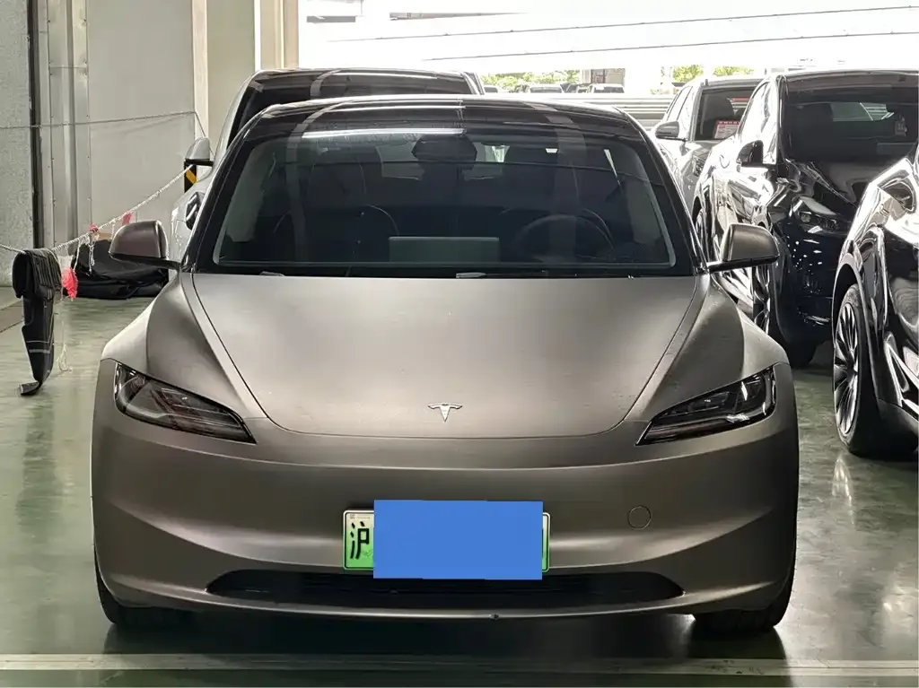 Tesla Model 3 — фото 7