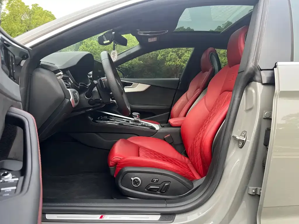 Audi S5 2021 из CN, фото 8