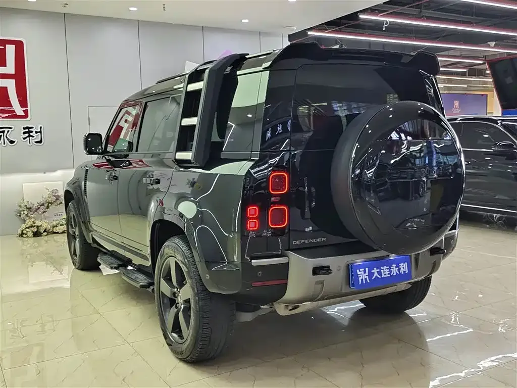 Land Rover Defender — фото 2
