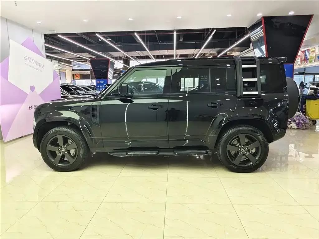 Land Rover Defender — фото 6