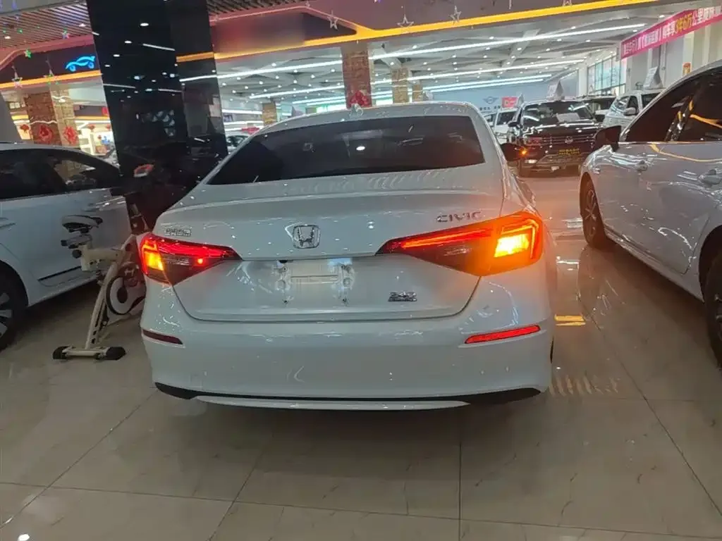 Honda Civic — фото 9