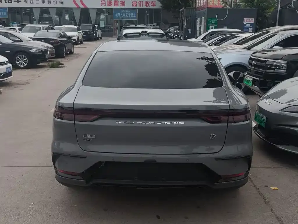 BYD Han — фото 10