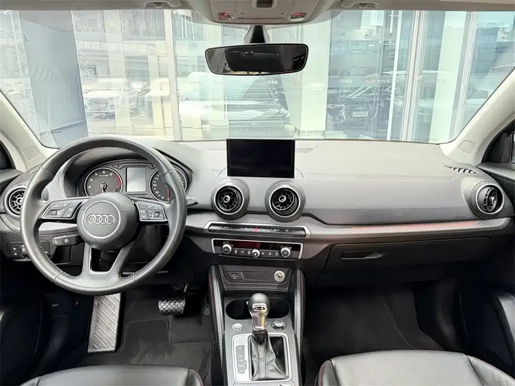 Audi Q2L 2021 из CN, фото 8