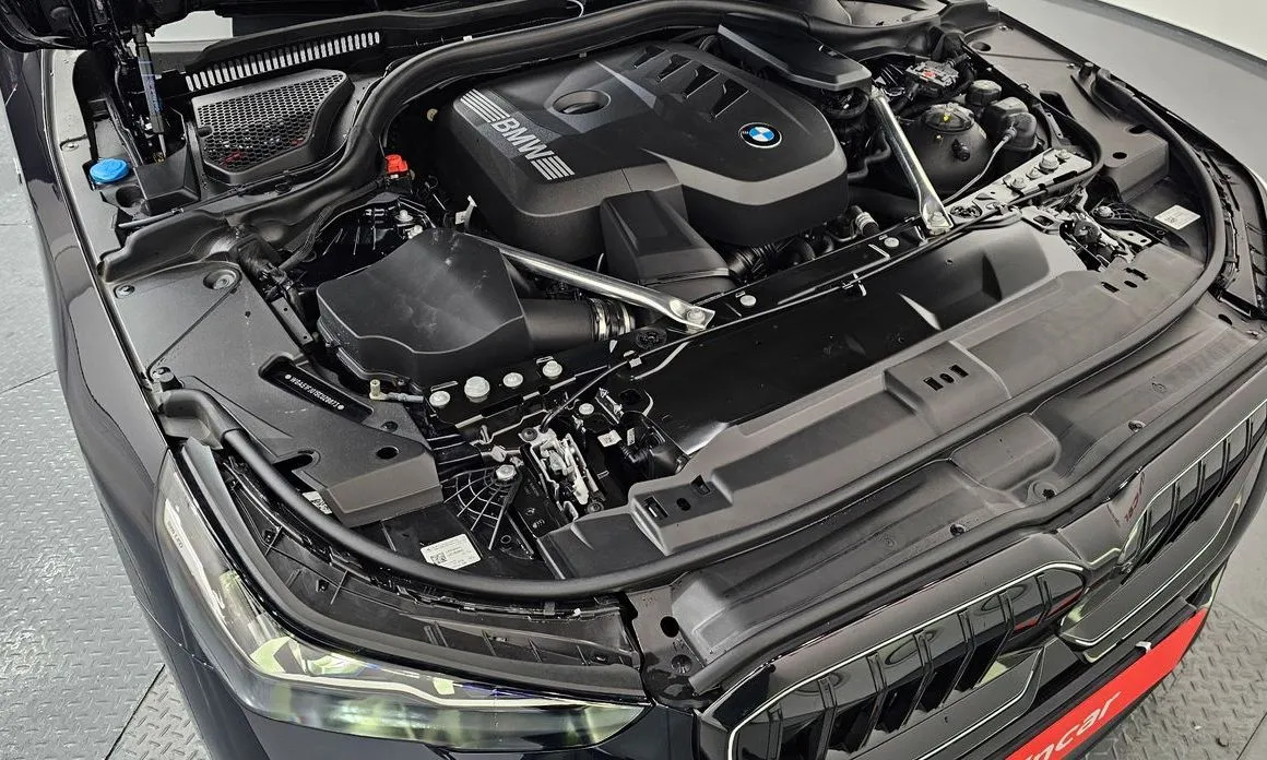 BMW 5-Series 2025 из KR, фото 10