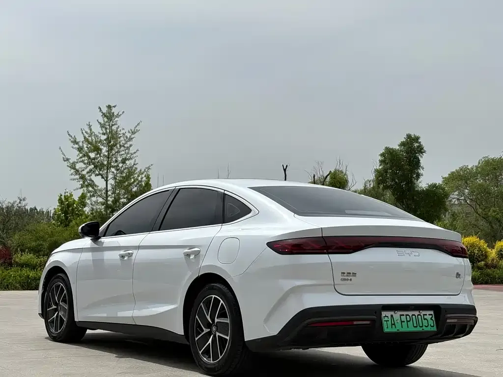 BYD Qin L — фото 7