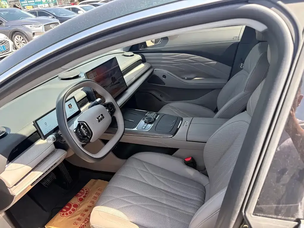 Geely Galaxy Xingyao 8 2025 из CN, фото 2