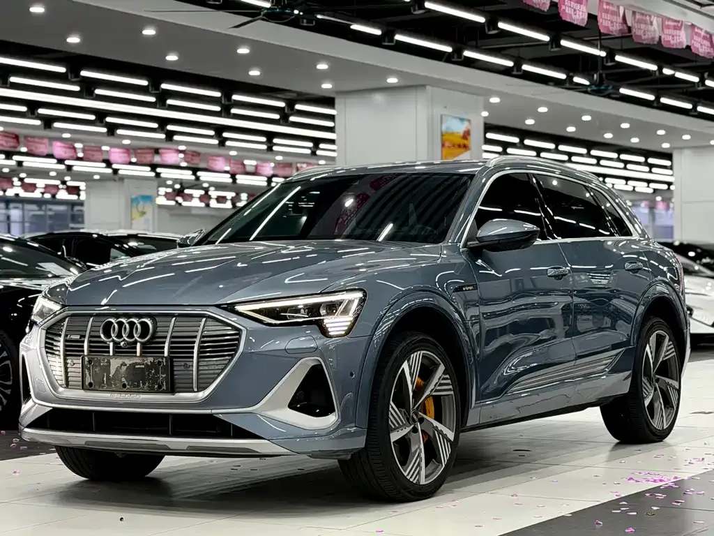 Audi e-tron