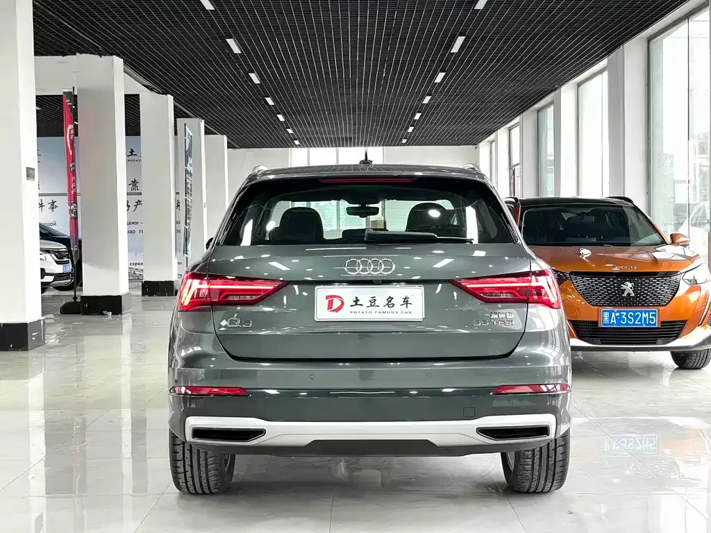 Audi Q3 — фото 9
