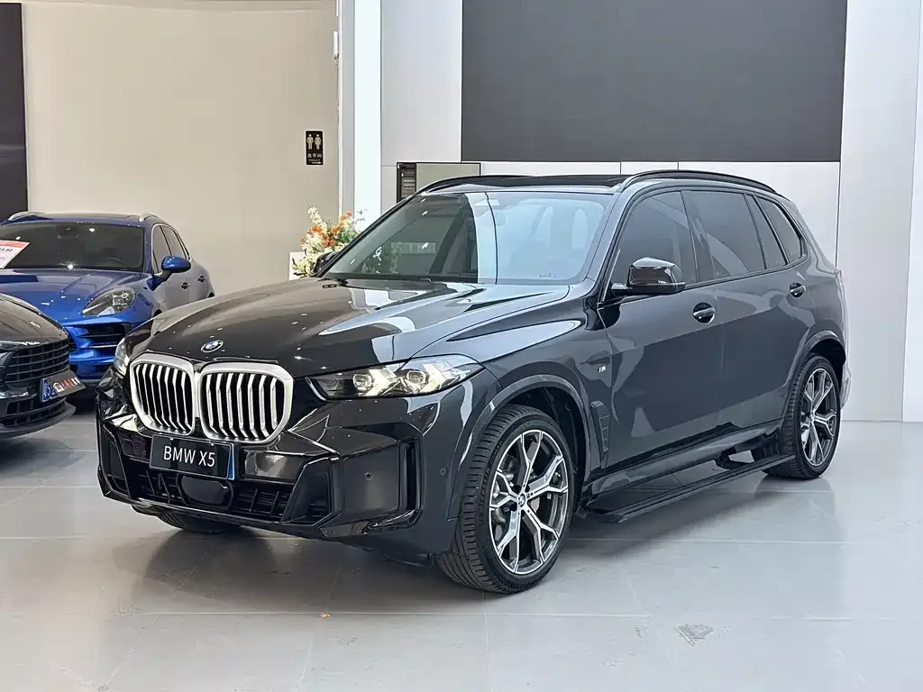 BMW X5 — фото 1