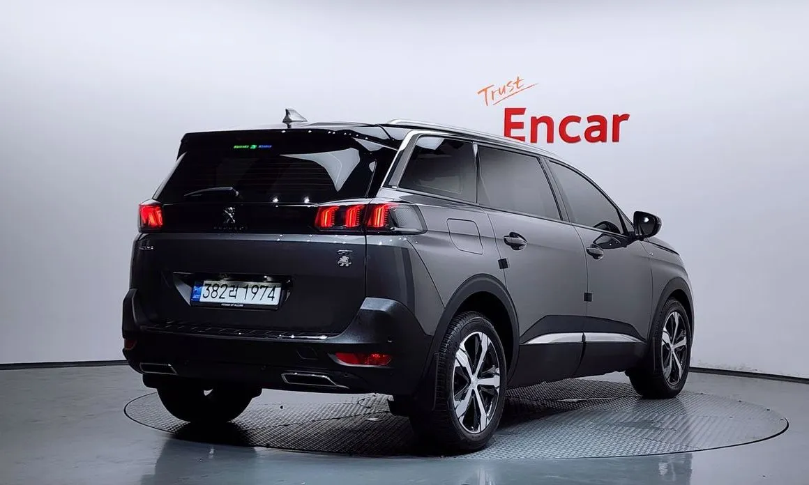 Peugeot 5008 2022 из KR, фото 3