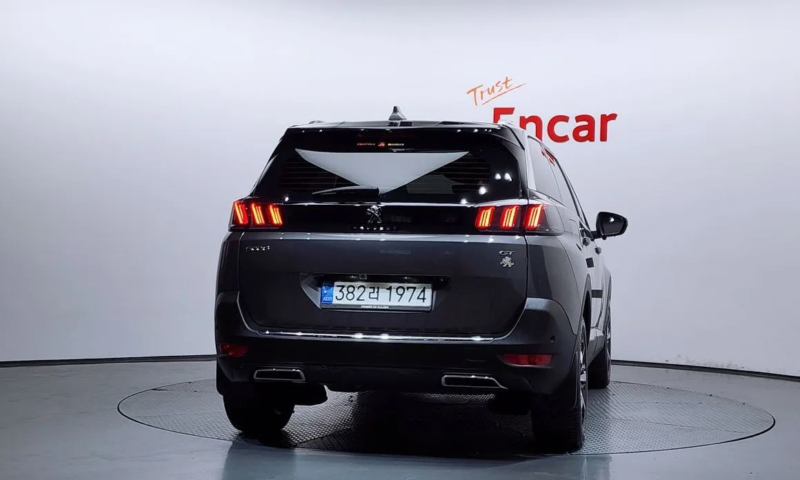 Peugeot 5008 2022 из KR, фото 2