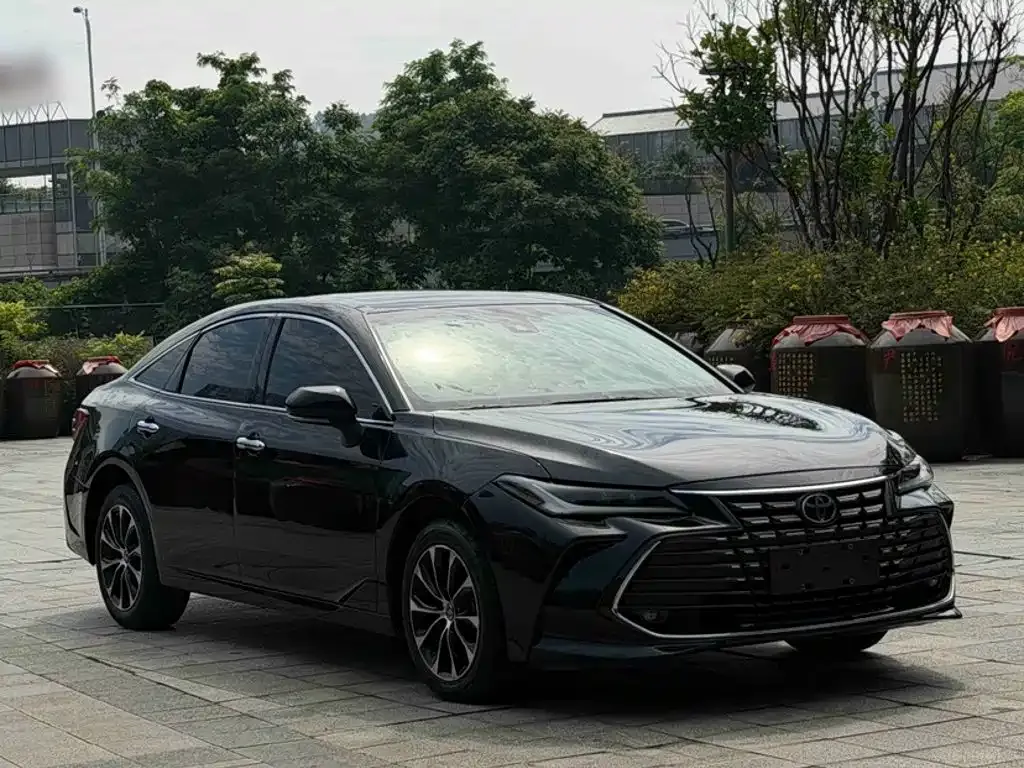 Toyota Avalon — фото 4
