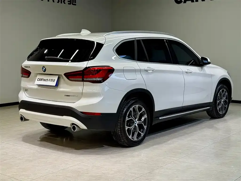 BMW X1 — фото 8