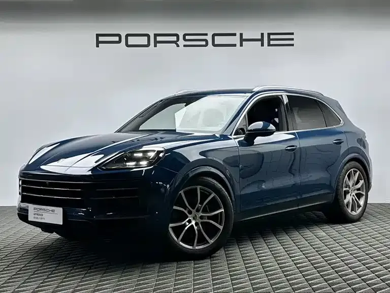 Porsche Cayenne — фото 1