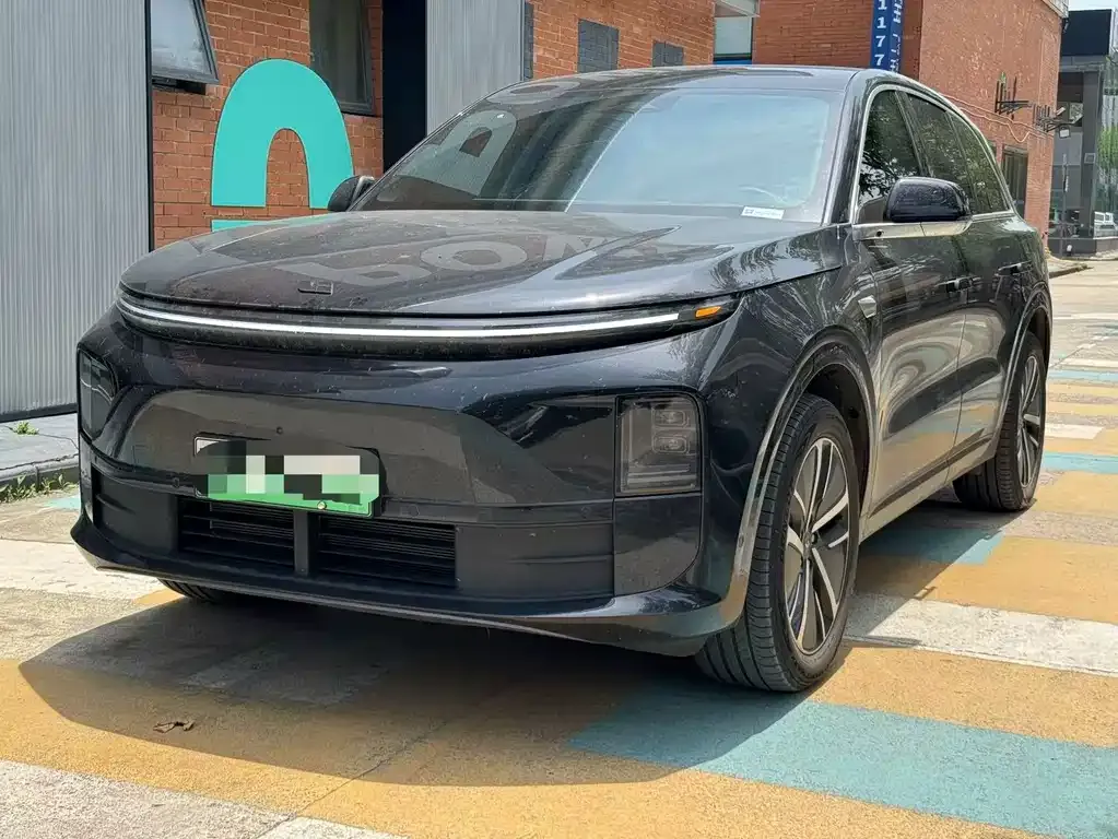 Li Auto L6