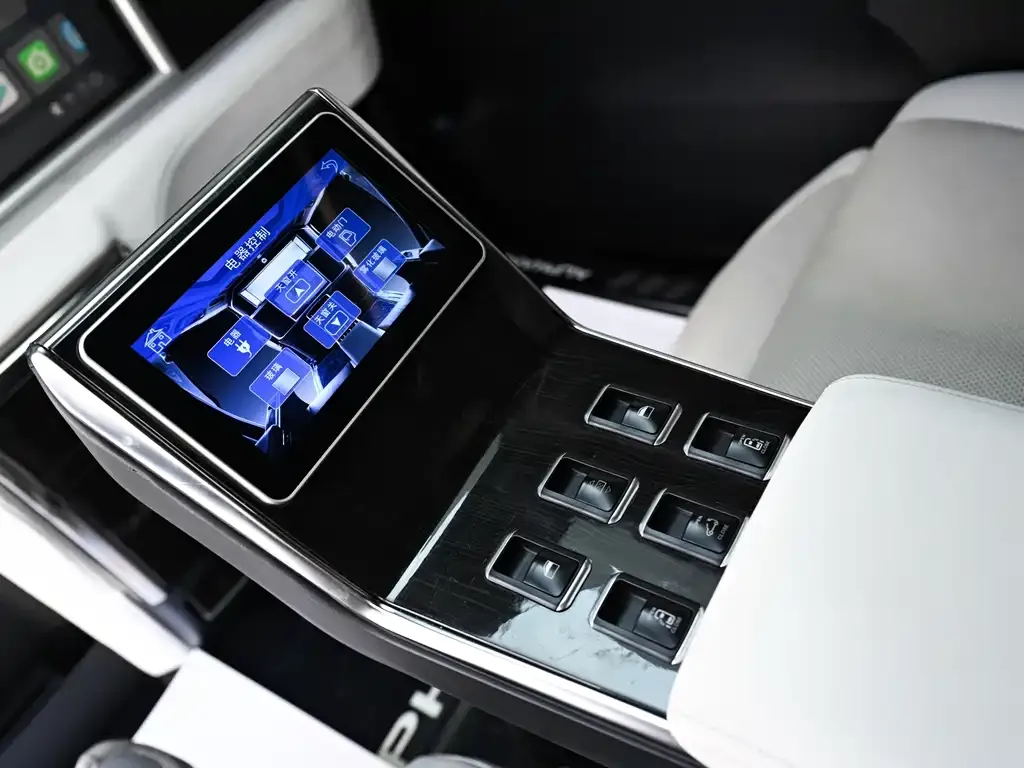 Toyota Alphard — фото 5