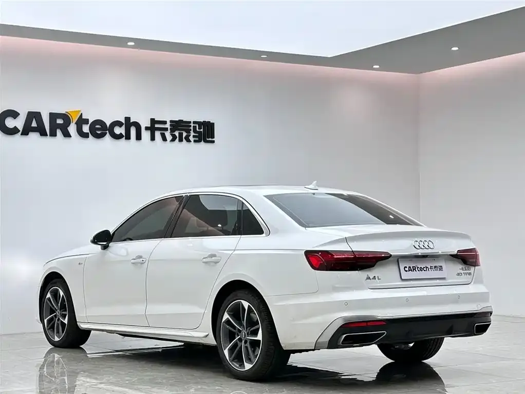 Audi A4L — фото 4