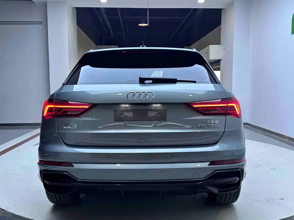 Audi Q3 — фото 9