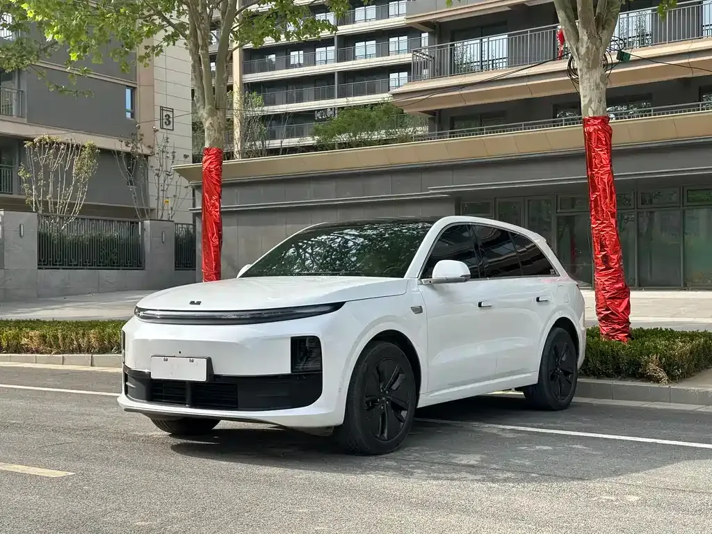Li Auto L6
