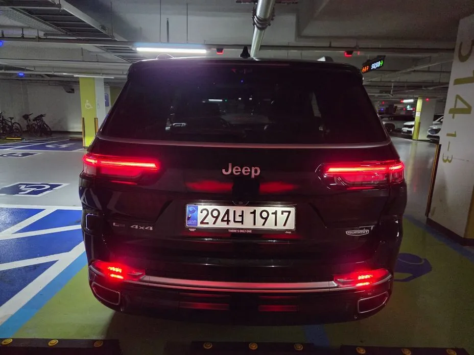 Jeep Cherokee — фото 5