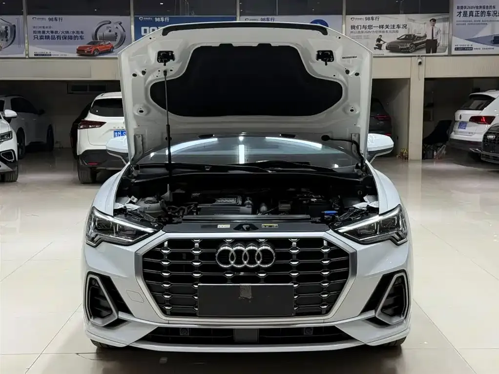 Audi Q3 — фото 9