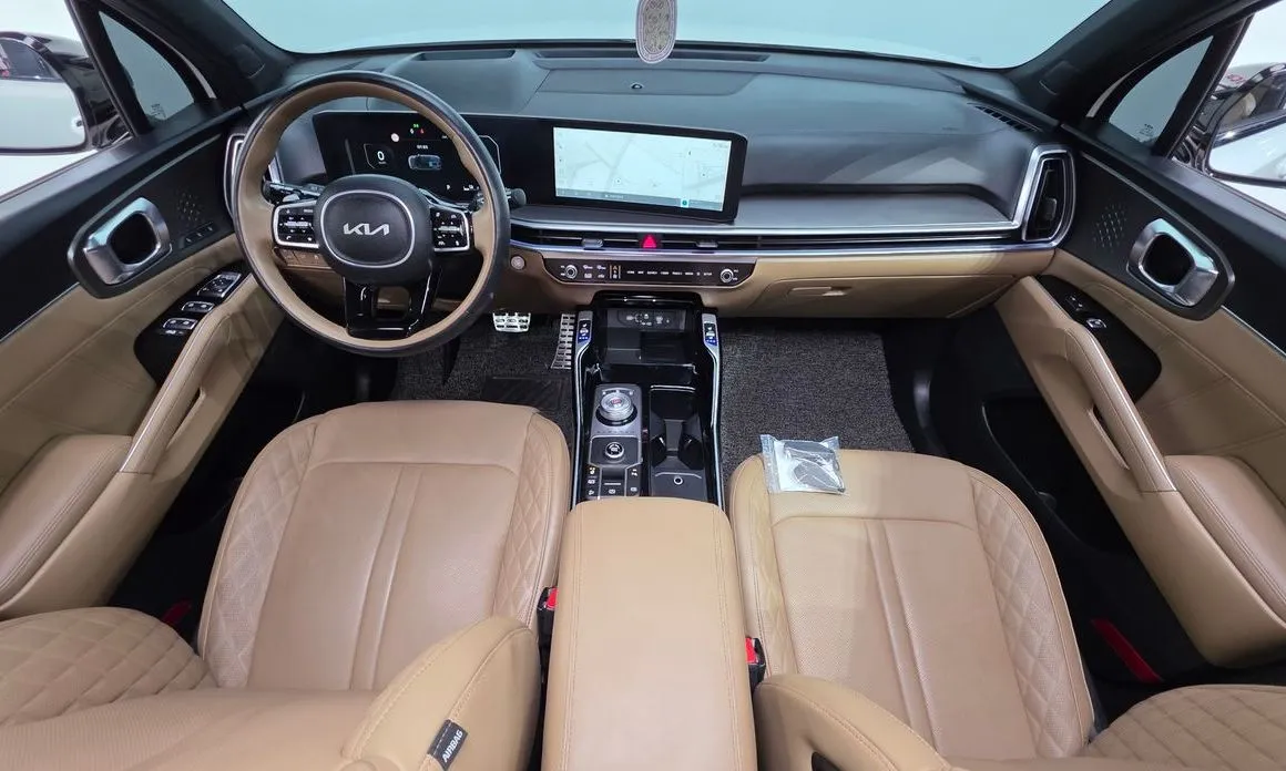 Kia Sorento — фото 9
