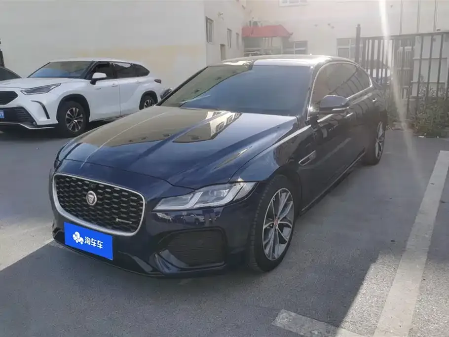 Jaguar XFL — фото 1