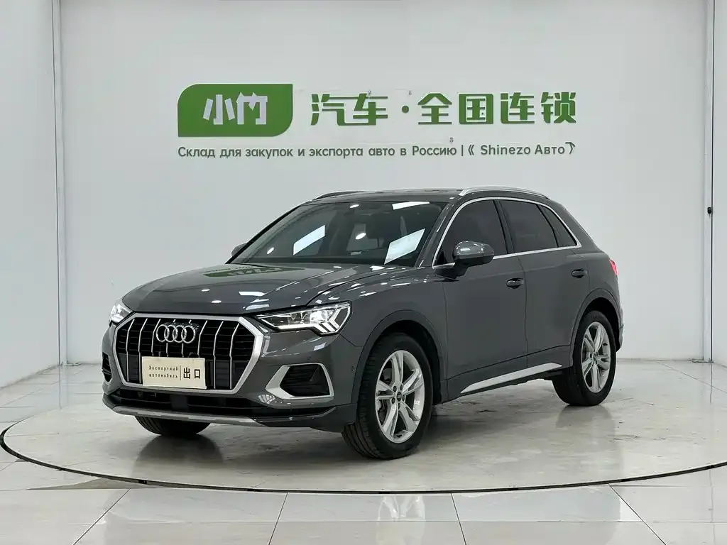 Audi Q3 — фото 1