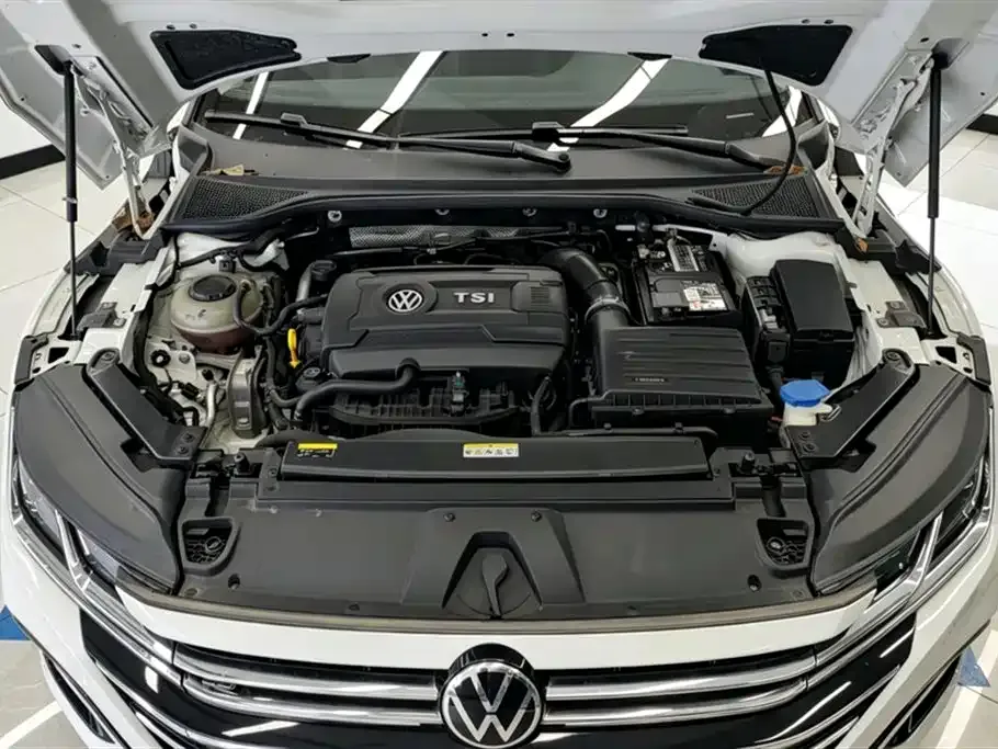 Volkswagen CC — фото 10