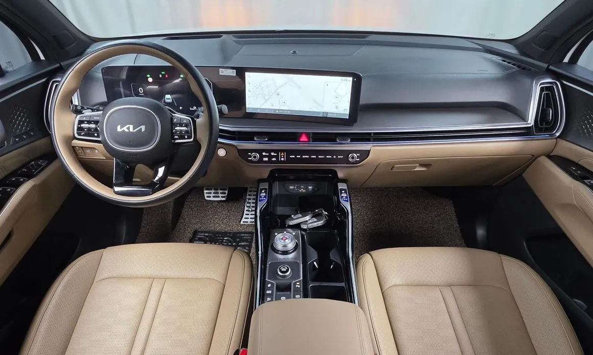 Kia Sorento — фото 9