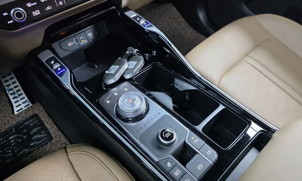 Kia Sorento — фото 3