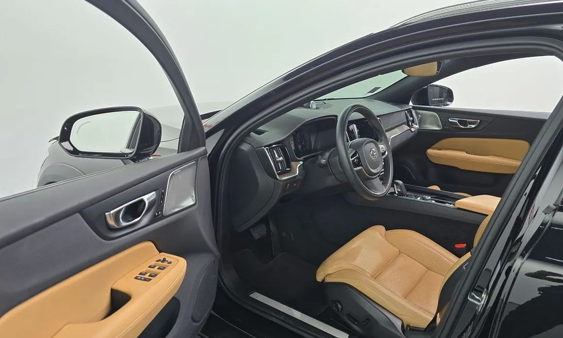 Volvo V60 2021 из KR, фото 5