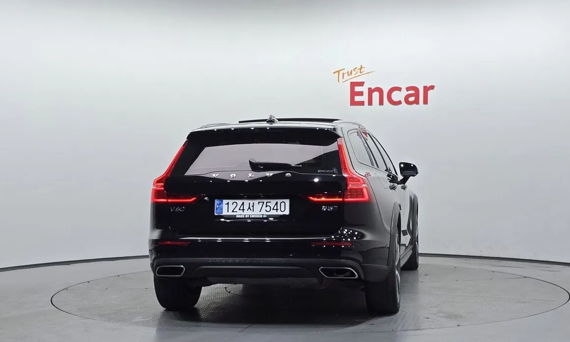 Volvo V60 2021 из KR, фото 6