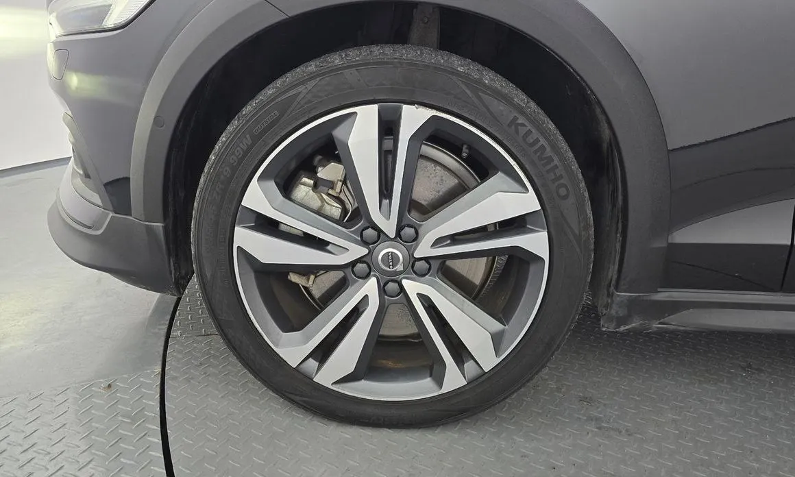 Volvo V60 2021 из KR, фото 10